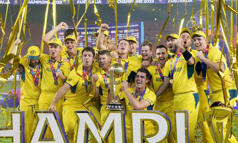 FINALE SP U KRIKETU Australija šokirala Indijce i osvojila šestu tiulu (FOTO/VIDEO)