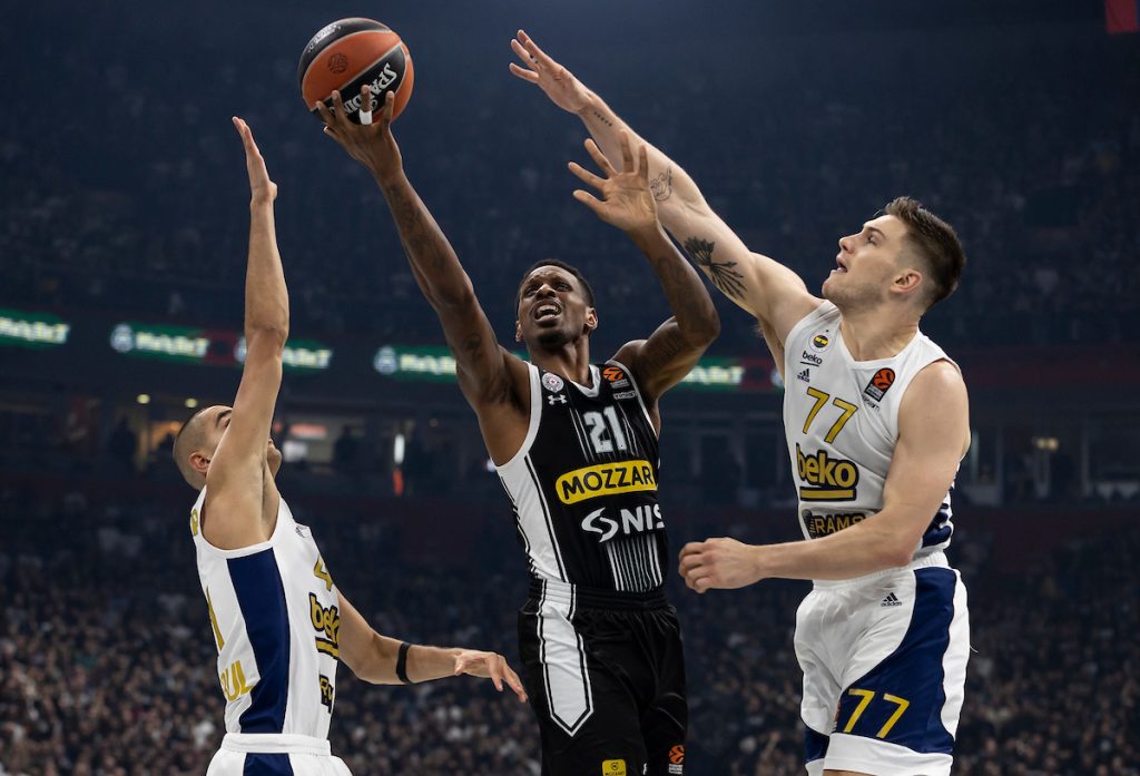 ZAVRŠNICA ZA INFARKT Partizan velikim preokretom do još veće pobede! Crna serija je gotova! (VIDEO)