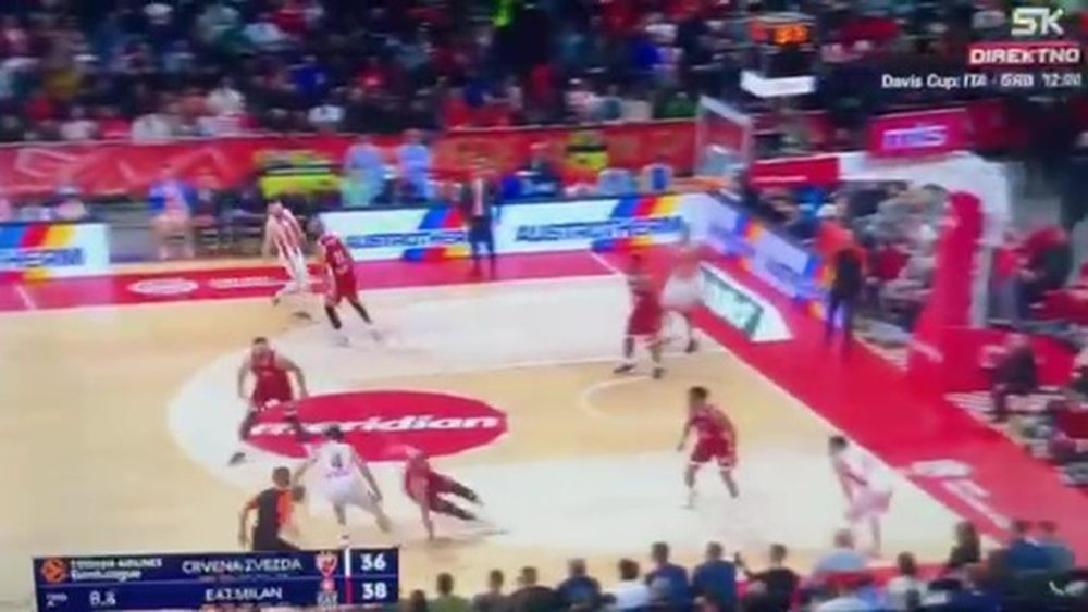 NEMILOSRDNI TEODOSIĆ! Protivnik završio na podu – majstorija Zvezdinog plejmejkera za „+1“ na poluvremenu  (VIDEO)