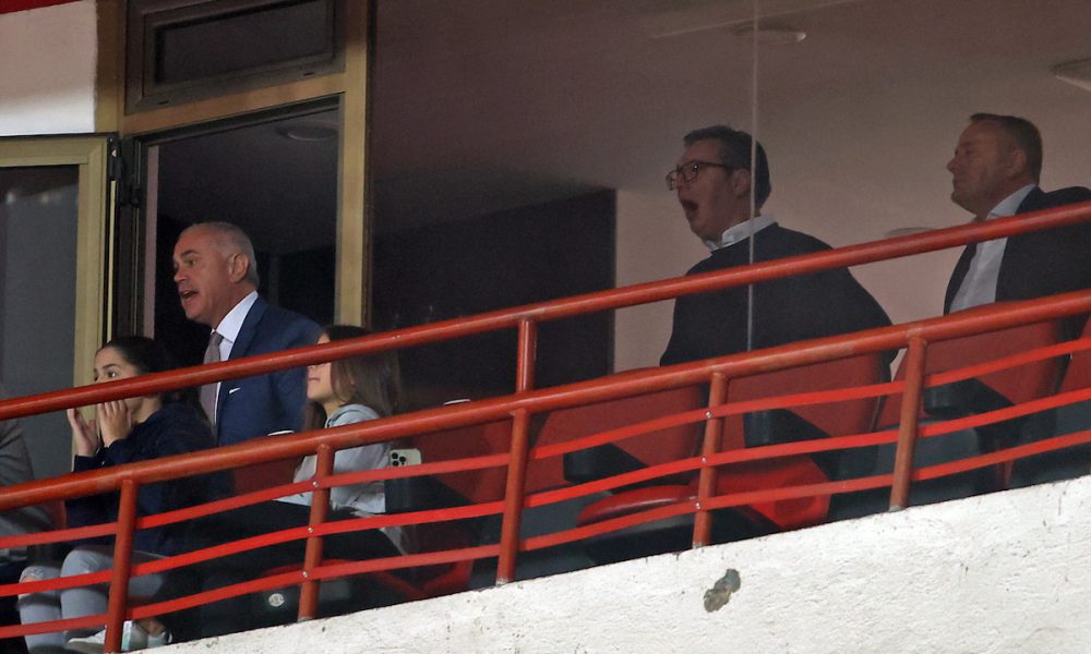 PODRŠKA Predsednik Vučić bodri Zvezdu protiv Lajpciga