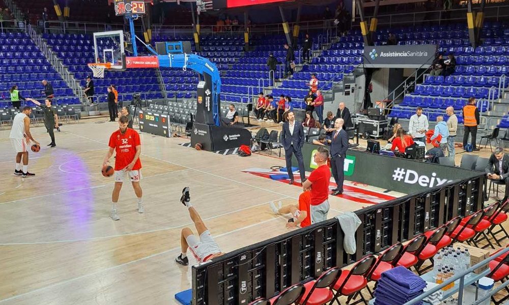 SVE JE SPREMNO ZA SPEKTAKL Košarkaši Barselone i Crvene zvezde na zagrevanju (FOTO)