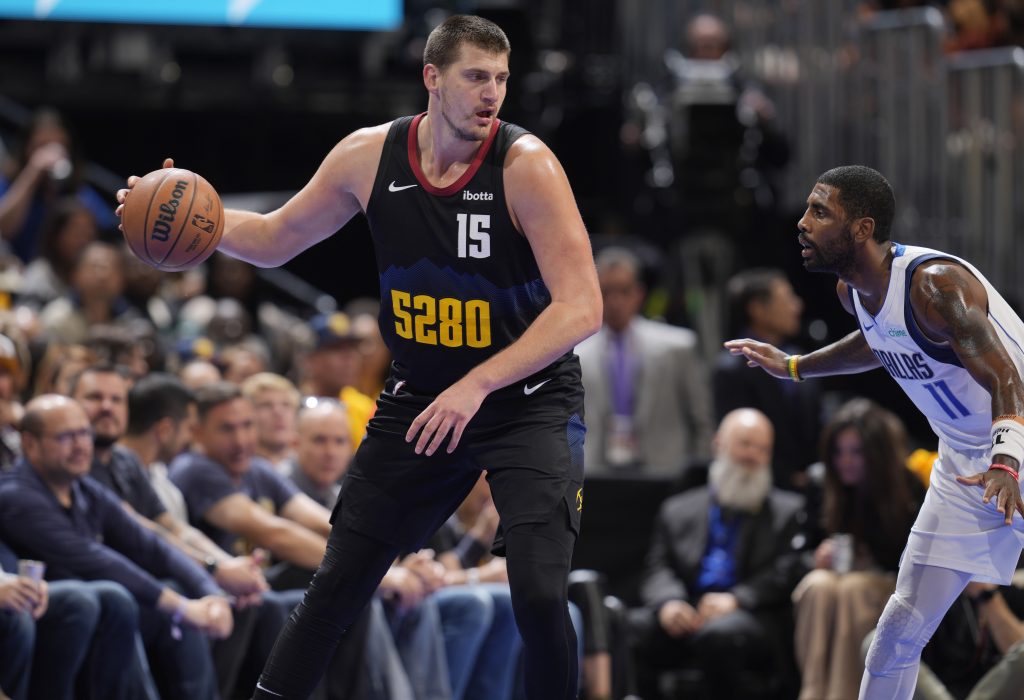 POČEO NBA KUP Jokić rutinski savladao Dončića za prvu pobedu u grupi! Još jedna nestvarna partija za srpskog centra (VIDEO)