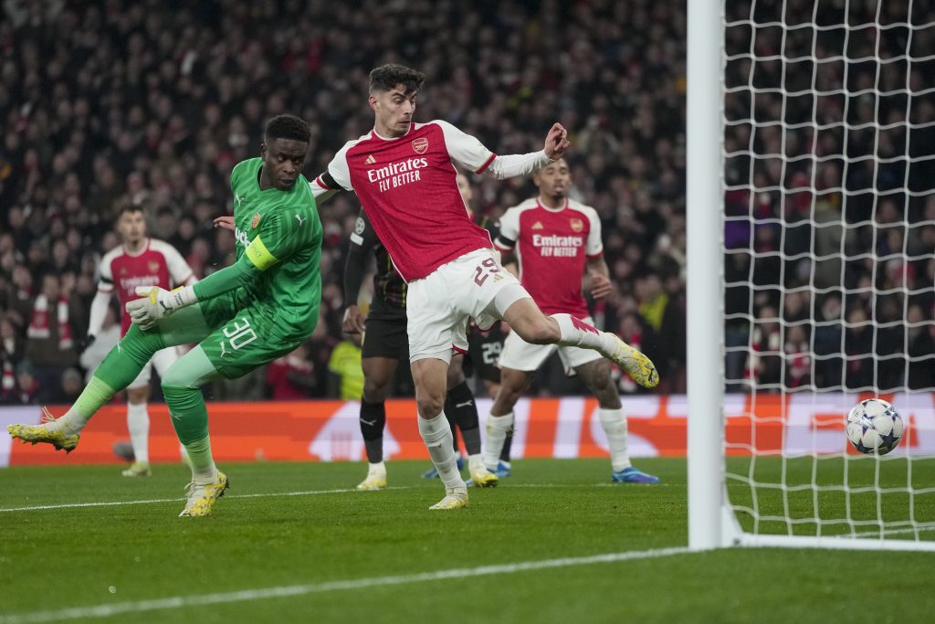 GRUPA B Arsenal ide po pehar! Francuzi demolirani za nepunih pola sata