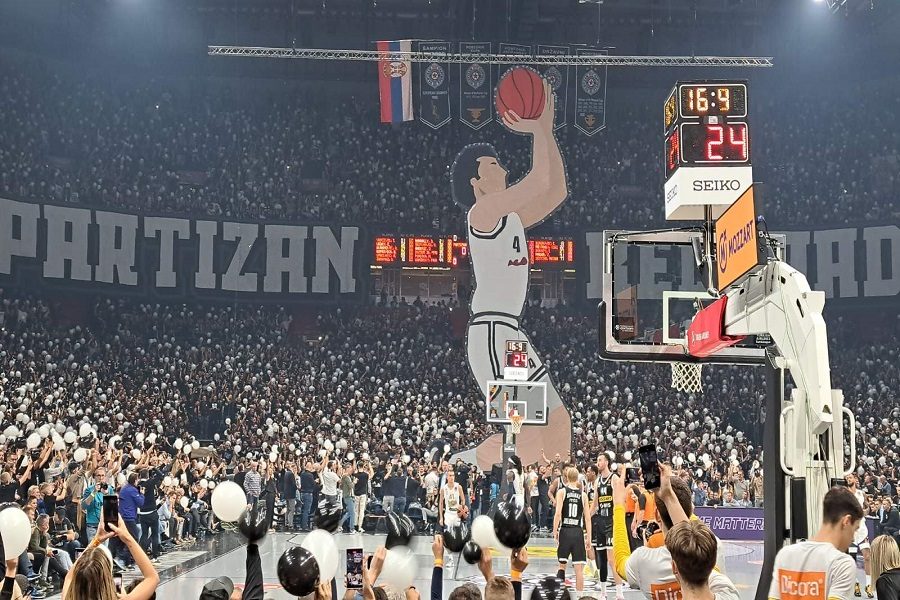 PARTIZAN POSLAO APEL „GROBARIMA“: Pod lupom smo Evrolige… Svaki naredni izgred može da donese zabranu ulaska u dvoranu…
