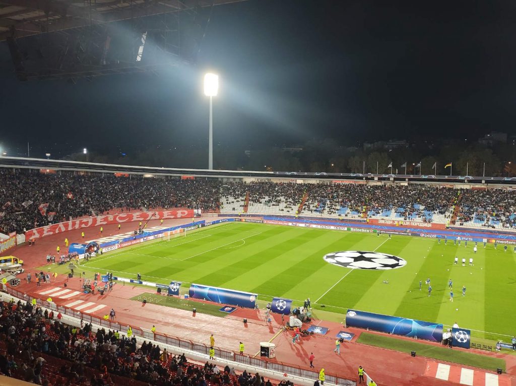 LIGA ŠAMPIONA JE DRUGA DIMENZIJA „Pakao“ čeka Nemce, „Marakana“ još uvek nije puna, ali je ogromna gužva oko stadiona! Zvižduci za… (VIDEO)