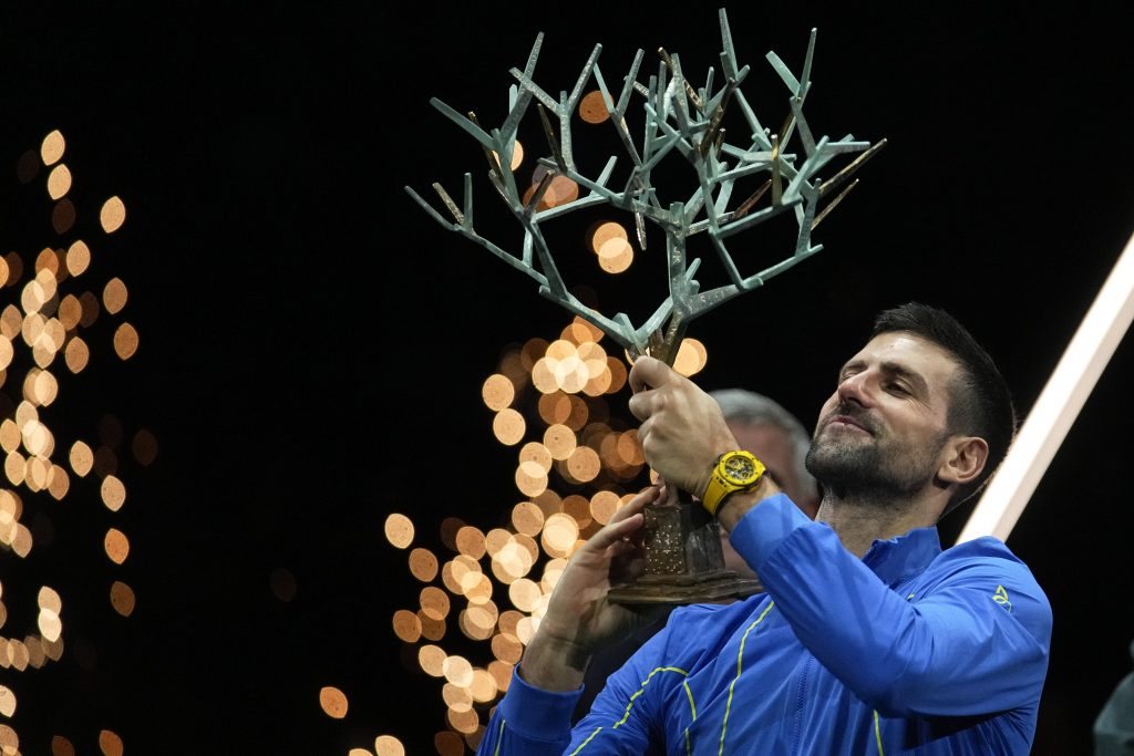 NEDODIRLJIV Novak u Parizu jači od Dimitrova i publike… Sedmi put je na tronu!