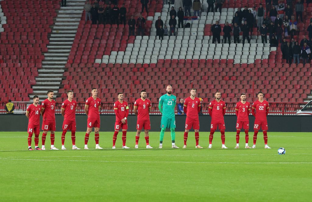 RAZLIČITI ARŠINI UEFA Hrvatska ima teže prekršaje, ali Srbija mora ponovo bez navijača