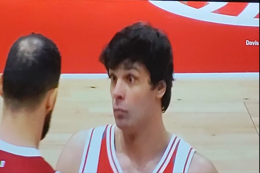 TEO KAO ANTE TOMIĆ Zvezdin plej zbog „delija“ nije čuo kraj himne, iznenadio ga Mirotić (VIDEO)