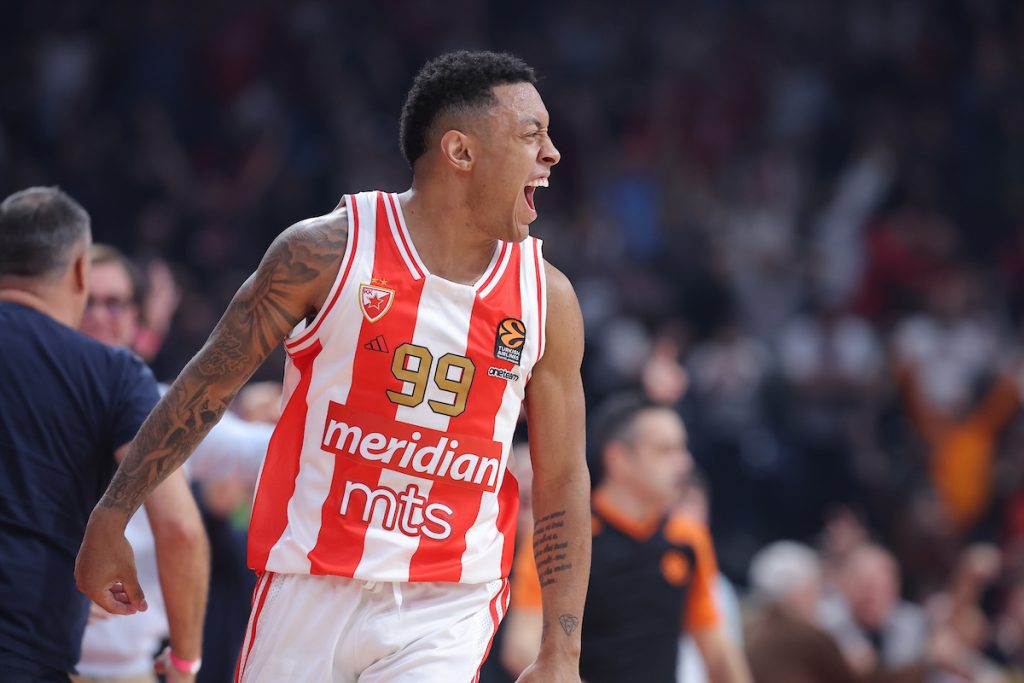 ŠUT IZ BULEVARA ZORANA ĐINĐIĆA I DEČAKOVE RUKE PREKO OČIJU Jagooooo! Za pobedu Zvezde i delirijum u Areni! (VIDEO)