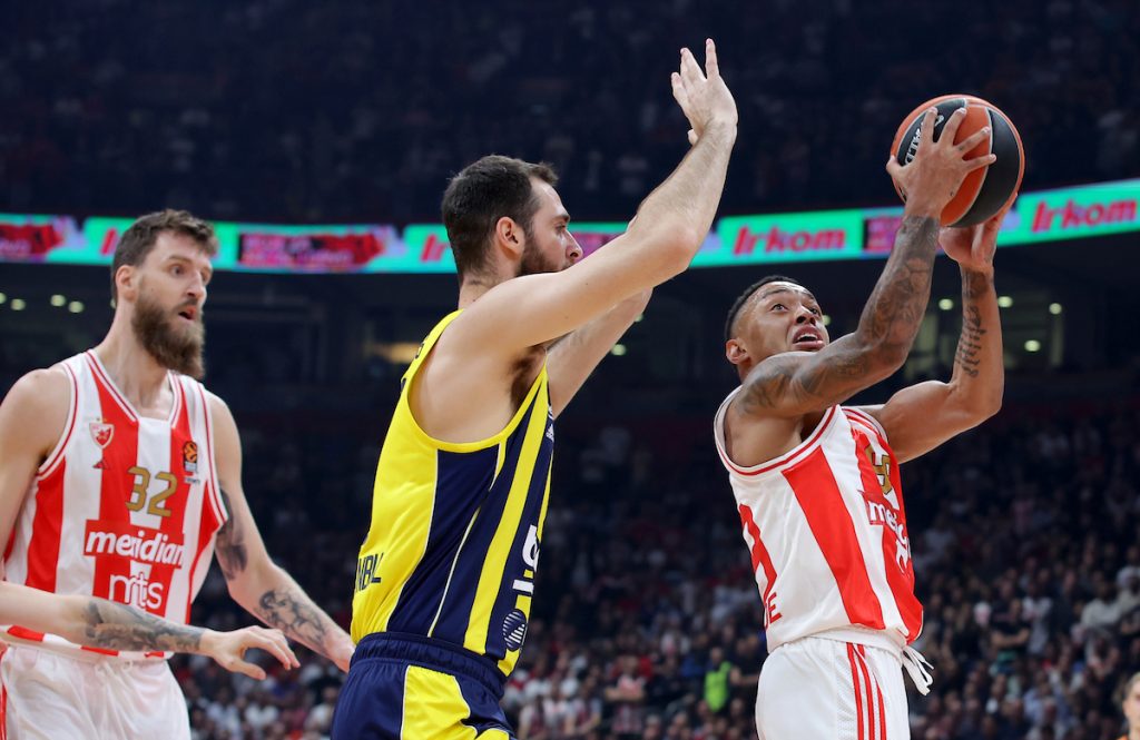 PROBLEM UPRKOS DOMINACIJI Zvezda posle Nejpira izgubila i Jaga
