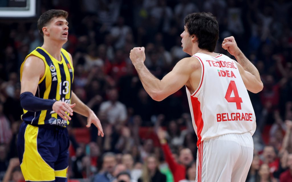 FENER NA „-31“ Zvezda i „delije“ progutali giganta sa Bosfora (VIDEO)