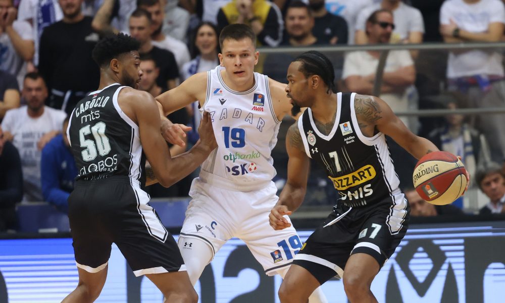 ŠOK U ZADRU Partizan doživeo još jedan poraz u ABA ligi! Da li je prvo mesto na tabeli sada izgubljeno? (VIDEO)
