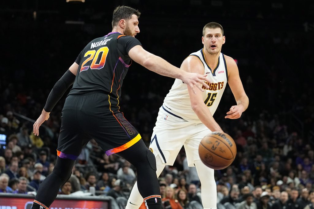 JAČI OD SUPERTIMA Jokić dao koš za pobedu Denvera! Svi pričaju o balkanskom duelu na terenu (VIDEO)