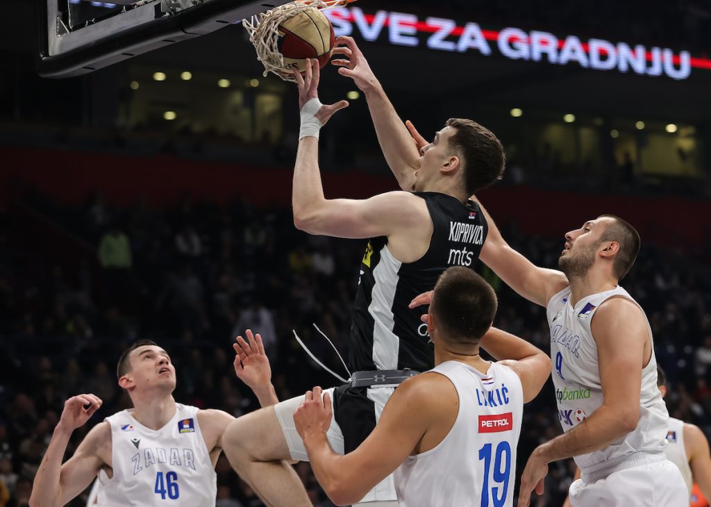 OGLASIO SE FRATAR Da li je namešteno da Zadar i Partizan igraju na Badnji dan? Da je po molitvi, Zadar bi bio prvak Evrope