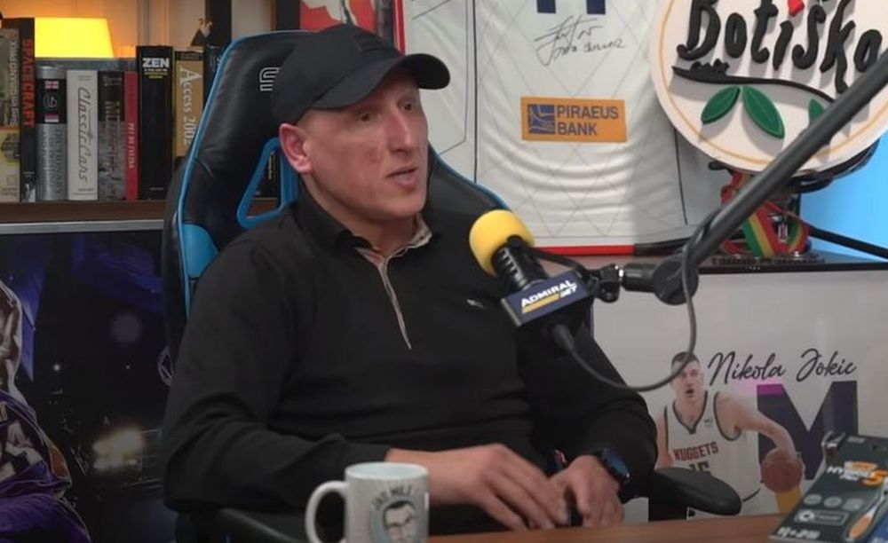LUDA ANEGDOTA Srbin podigao tri prsta usred Sarajeva: Okreneš se, a oni se tuku sa ljudima na tribinama! (VIDEO)