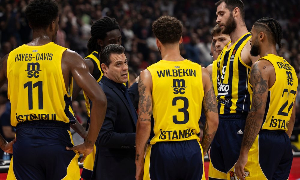 Ovo su kandidati za novog trenera Fenerbahčea… Jedan je trenirao klub iz Beograda