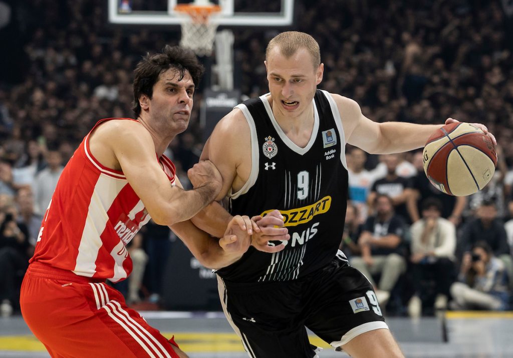 „DELIJE“? ČEKAJ DA ČUJEŠ „GROBARE“ Nekadašnji NBA as uporedio navijače srpskih „večitih“: Bili su u pravu! (VIDEO)