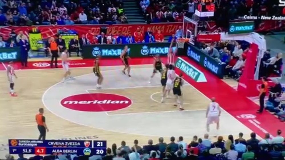 TEODOSIĆ SVE VIDI Fenomenalna asistencija, pa zakucavanje Gedraitisa (VIDEO)