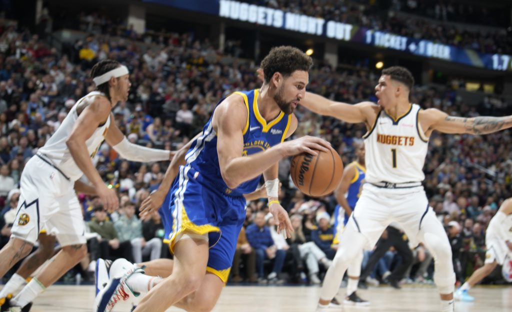 PROBLEM ZA DENVER Jokićev saigrač na bolovanju jer ga je izujedao pas!