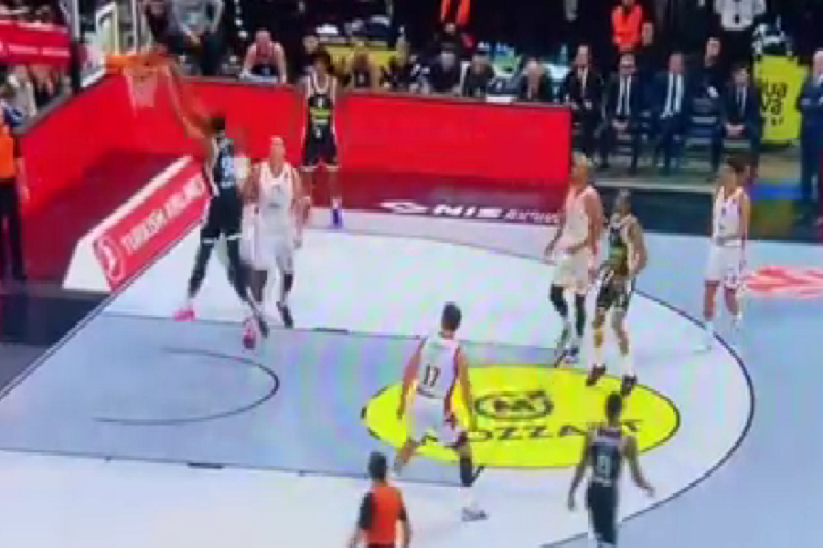 KAKVA KOMBINACIJA Arena eksplodirala posle „ali-upa“ Pantera i Kabokla (VIDEO)