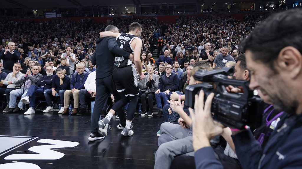 MALER NAD MALERIMA Avramović imao pet teških povreda za manje od dve godine u Partizanu! Evo šta je sve lomio, a sada je najgore prošao (VIDEO)