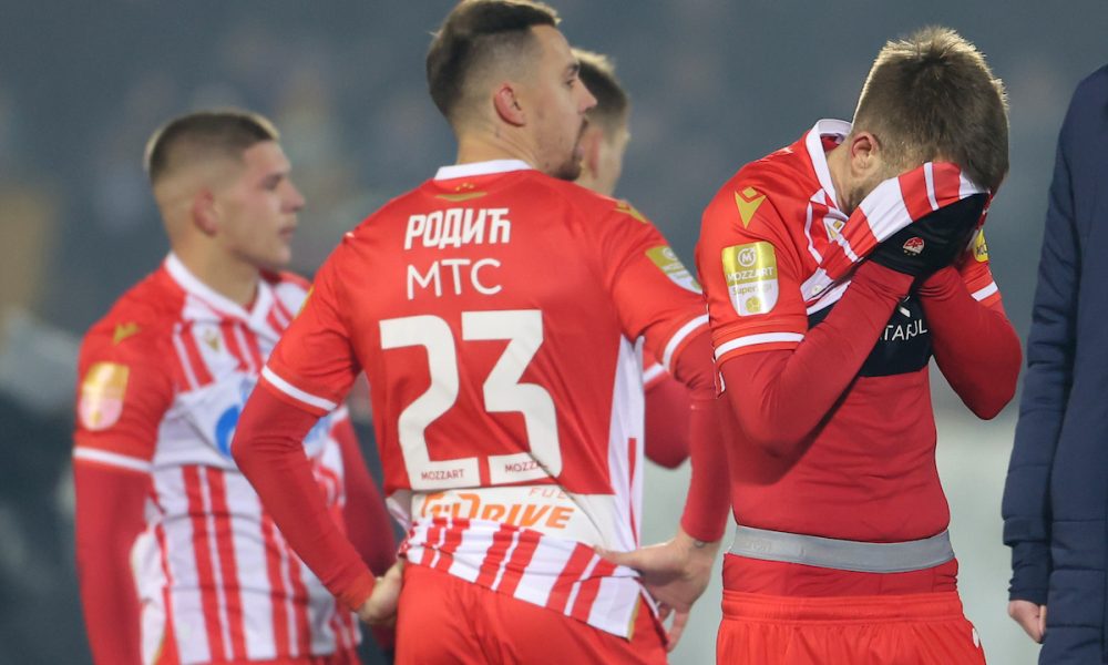„DELIJE“ RAZOČARANE Poruka igračima posle poraza u derbiju: Skinite dresove!