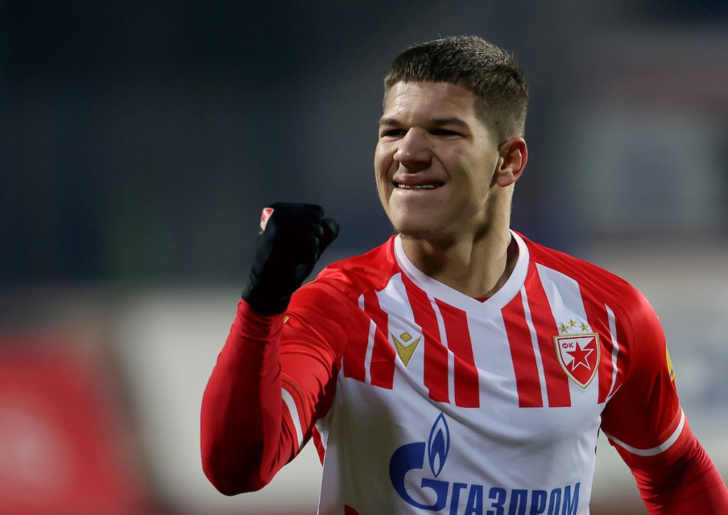 Zvezda poslala poruku Mijatoviću i nazvala ga po legendi engleskog fudbala (FOTO)
