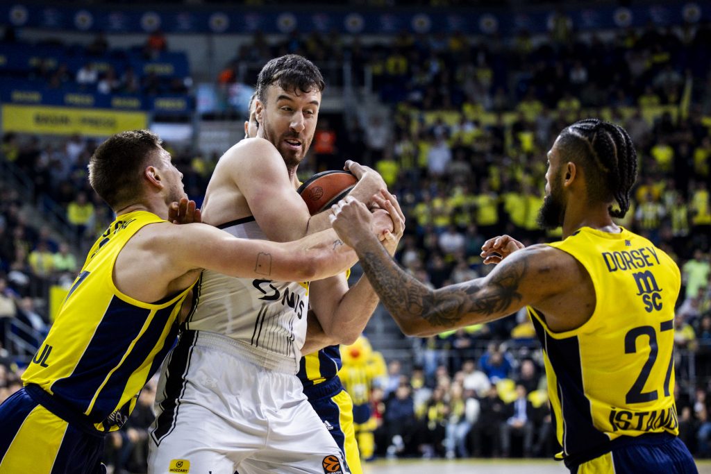 POTPUNI KOLAPS Partizan igrao samo jednu četvrtinu! Od plus 17 do minus 15 za novi poraz! (VIDEO)