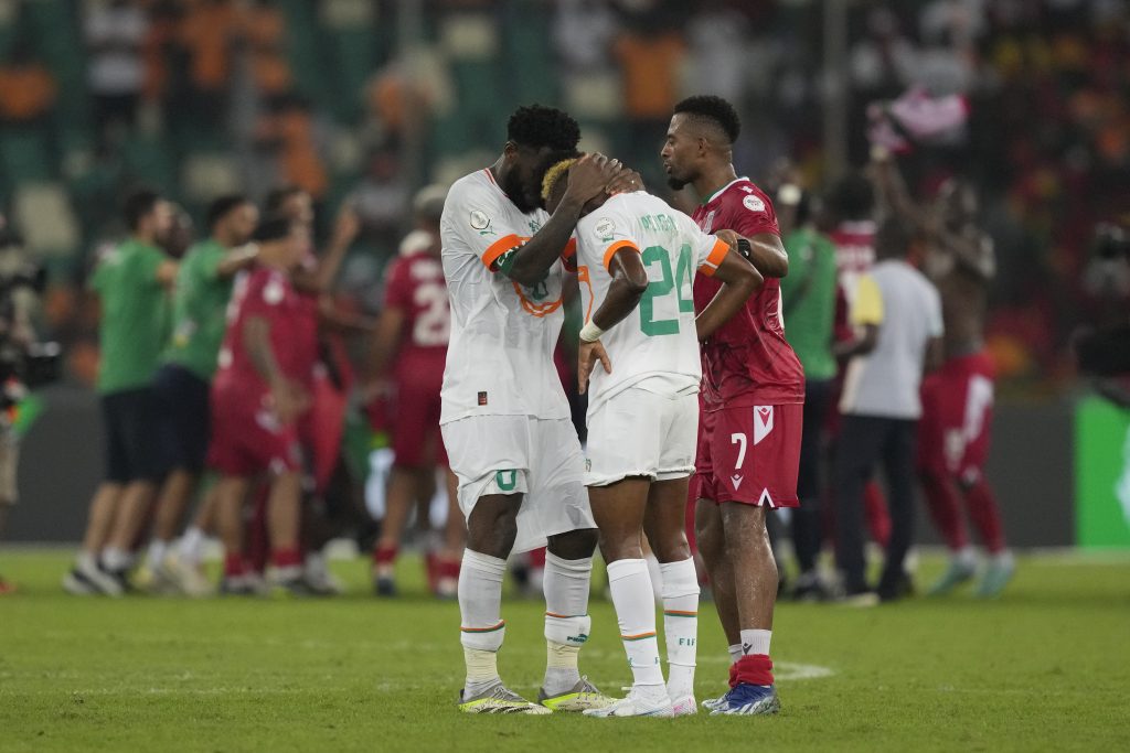 ŠOK NA AFRIČKOM KUPU NACIJA „Slonovi“ se obrukali pred svojom publikom, navijači besni napustili stadion (VIDEO)