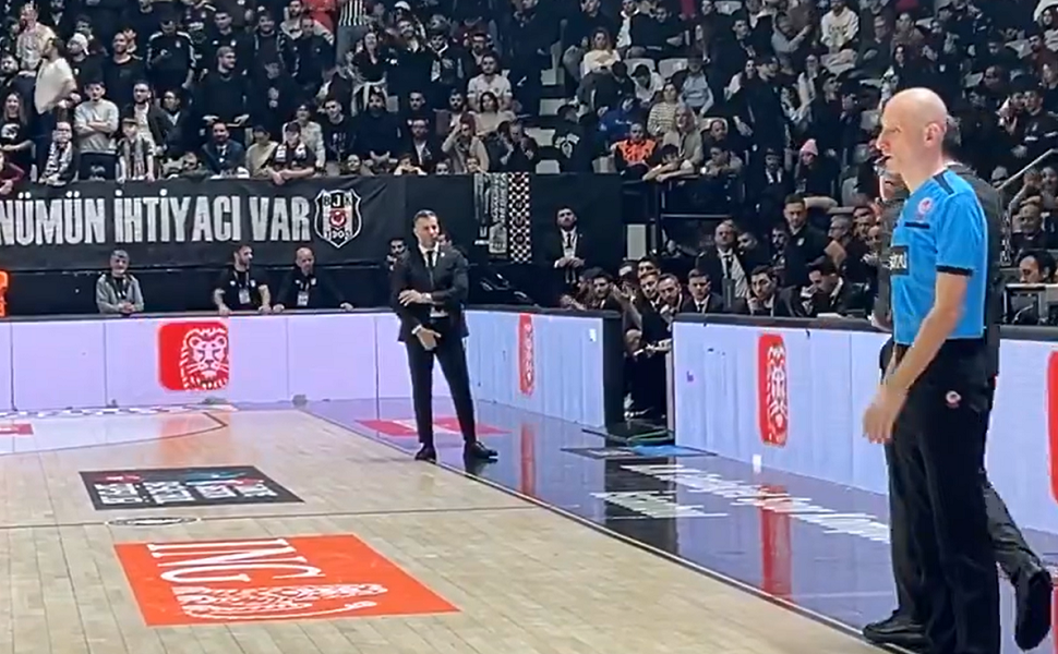 RAT Bivši trener Zvezde se hvatao za međunožje! „Ovo je potez i protiv Turske, kaznite ga“ (VIDEO)
