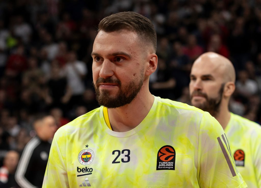 FENERBAHČE OSVOJIO KUP TURSKE Gudurić poneo trofej, Alimpijević ostao bez istog
