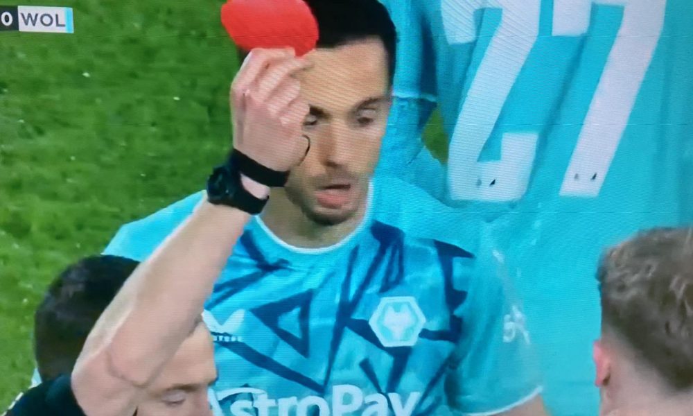 ŠTA JE SAD OVO? Pokazan crveni karton okruglog oblika – evo šta to znači (VIDEO)