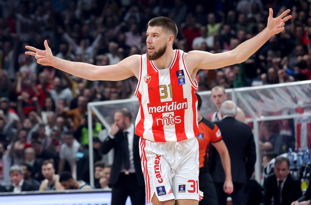 KONAČNO, GEDRAITIS Litvanac pogodio trojku za najveću prednost crveno-belih na meču! (VIDEO)