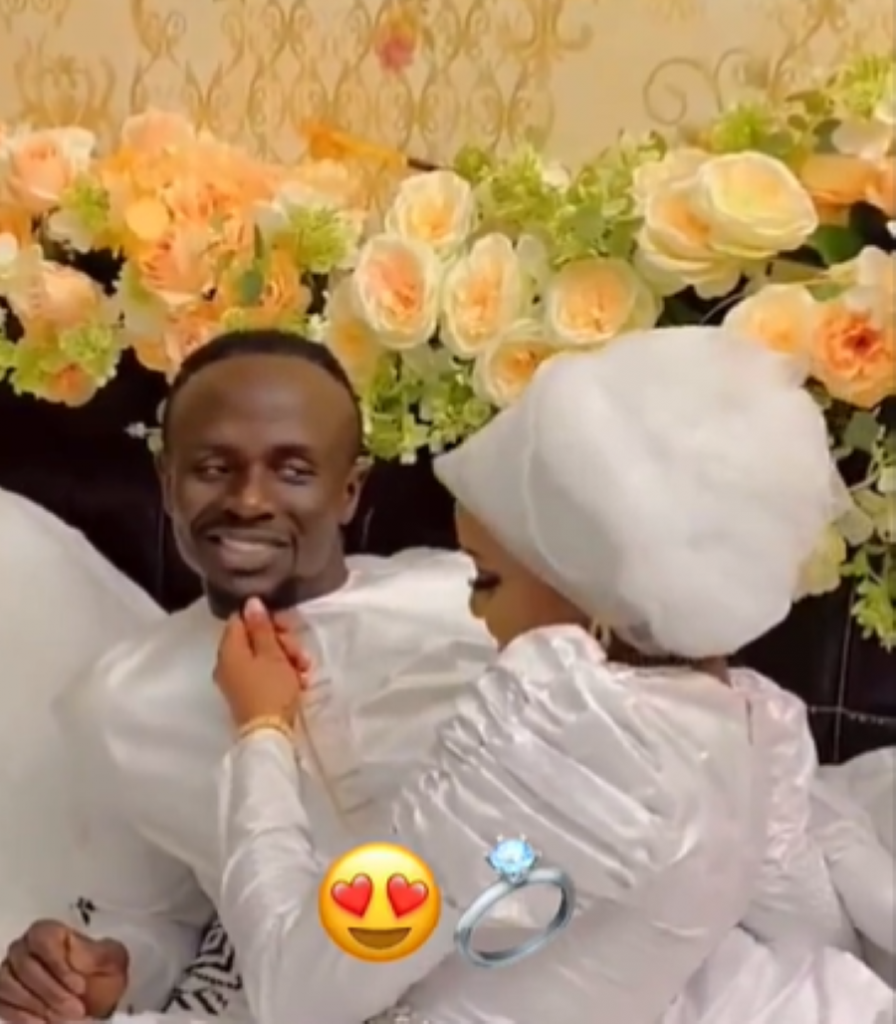 SADIO MANE STAO NA LUDI KAMEN Supruga mu je doskoro bila maloletna!