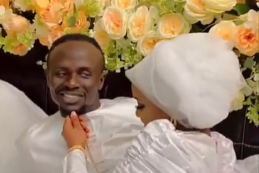 SADIO MANE STAO NA LUDI KAMEN Supruga mu je doskoro bila maloletna!