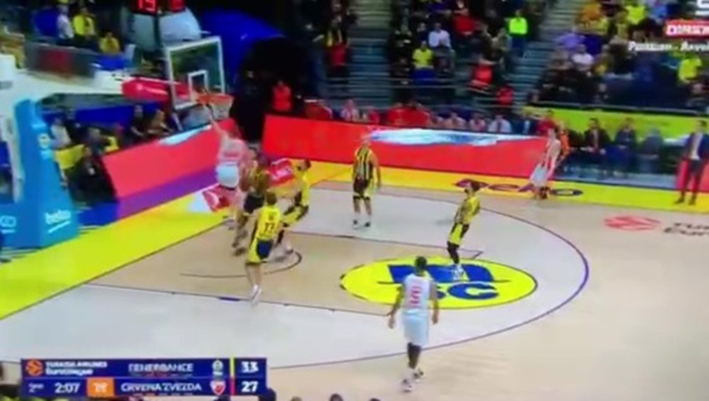 PAMTIĆE OVO VEČE Sjajan prodor i prvi poeni Nikole Topića u Evroligi (VIDEO)
