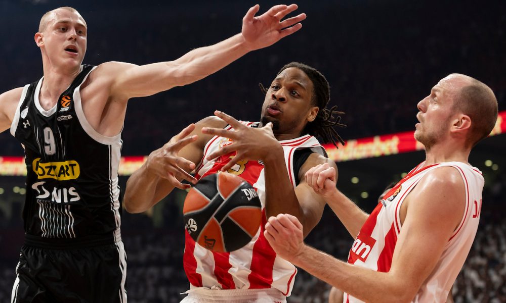 PONOVO U TRCI ZA TOP 8 Zvezda ubedljiva sa večitim rivalom, Partizan propustio da uhvati poslednji voz! „Delije“ u ekstazi posle velike pobede! (VIDEO)
