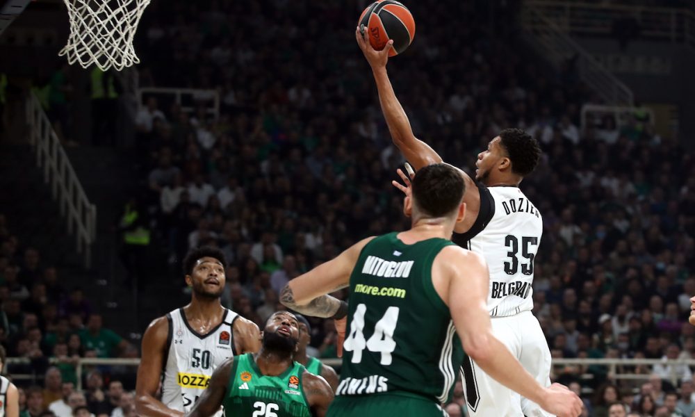 POLUVREME Partizan uhvatio priključak, crno-beli sa „-2“ na pauzi u Atini