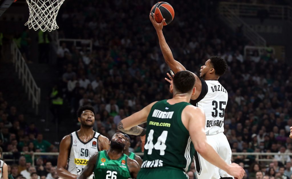POLUVREME Partizan uhvatio priključak, crno-beli sa „-2“ na pauzi u Atini