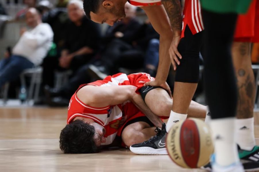 IMA LI ZVEZDA RAZLOGA ZA BRIGU? Pojavio se snimak Miloša Teodosića posle meča, čeka se reč lekara (VIDEO)