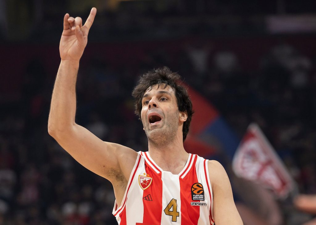 ORILO SE ARENOM Teo, Teo! „Delije“ znaju koliko on znači za Crvenu zvezdu (VIDEO)