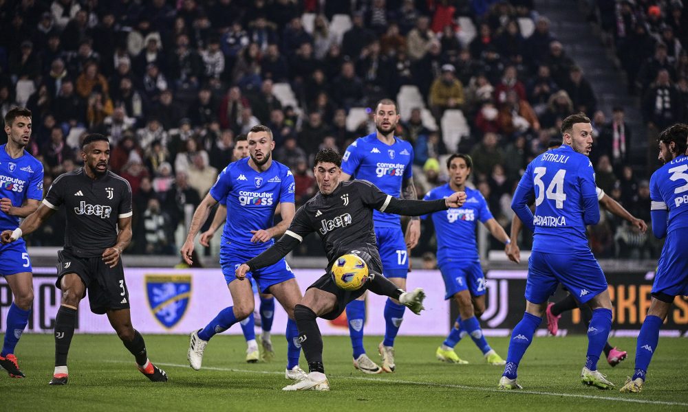 URADIO JE SVE ŠTO JE MOGAO, ALI… Vlahović poveo Juventus ka pobedi, „dama“ nije izdržala sa igračem manje