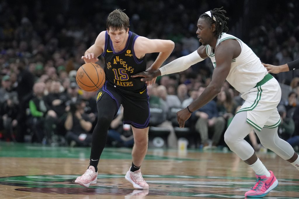 NAJVEĆE RIVALSTVO U NBA Šamar Lejkersa Bostonu i to bez Džejmsa i Dejvisa