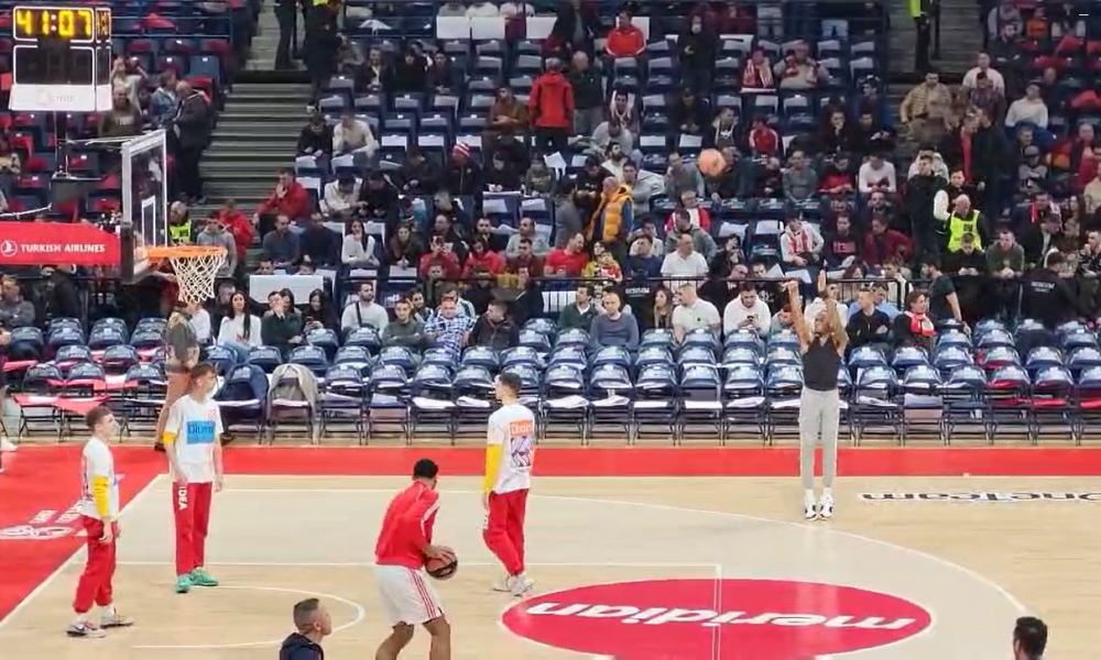 NE PIŠE SE BARSI DOBRO Smart u „siledžijki“ cepa mrežicu! (VIDEO)