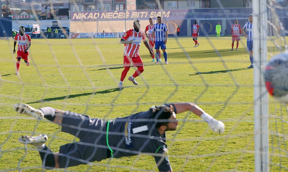 Kanga iz penala duplirao prednost Zvezde, VAR soba dugo većala (VIDEO)