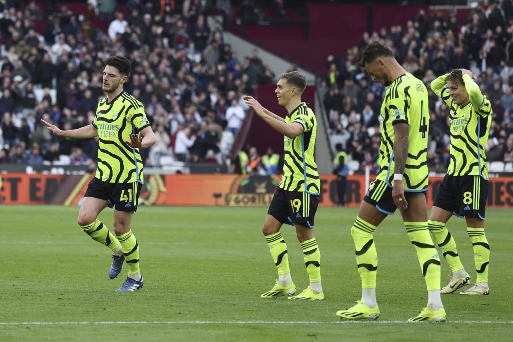 PREMIJER LIGA Arsenal šampionskom igrom pregazio Vest Hem! (VIDEO)