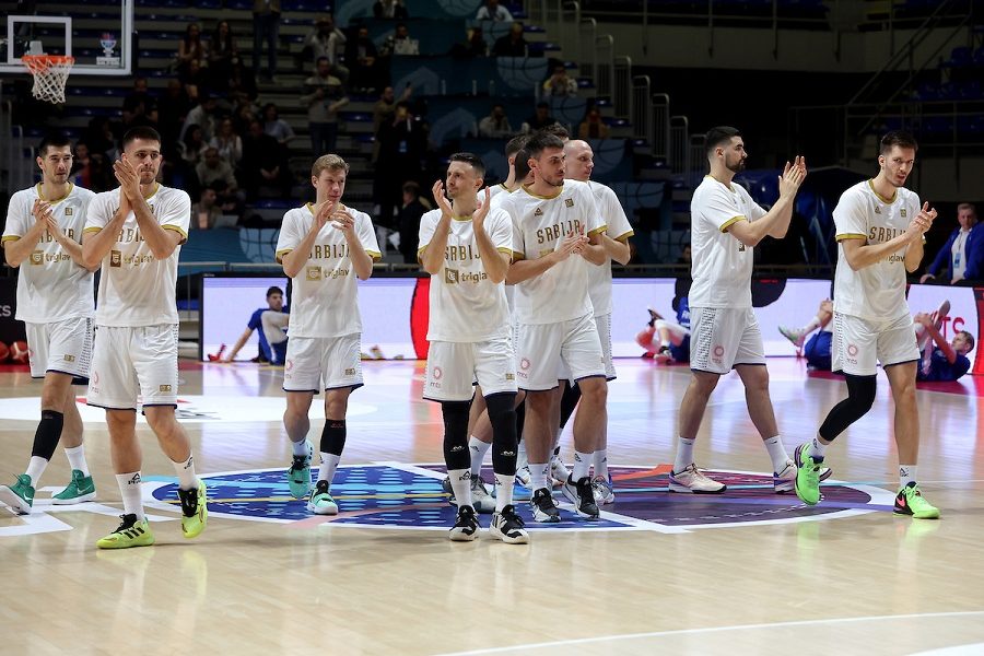 SLIKA ZA PRIMER SVIMA „Grobar“ i „delija“ zajedno bodre „orlove“! (FOTO)