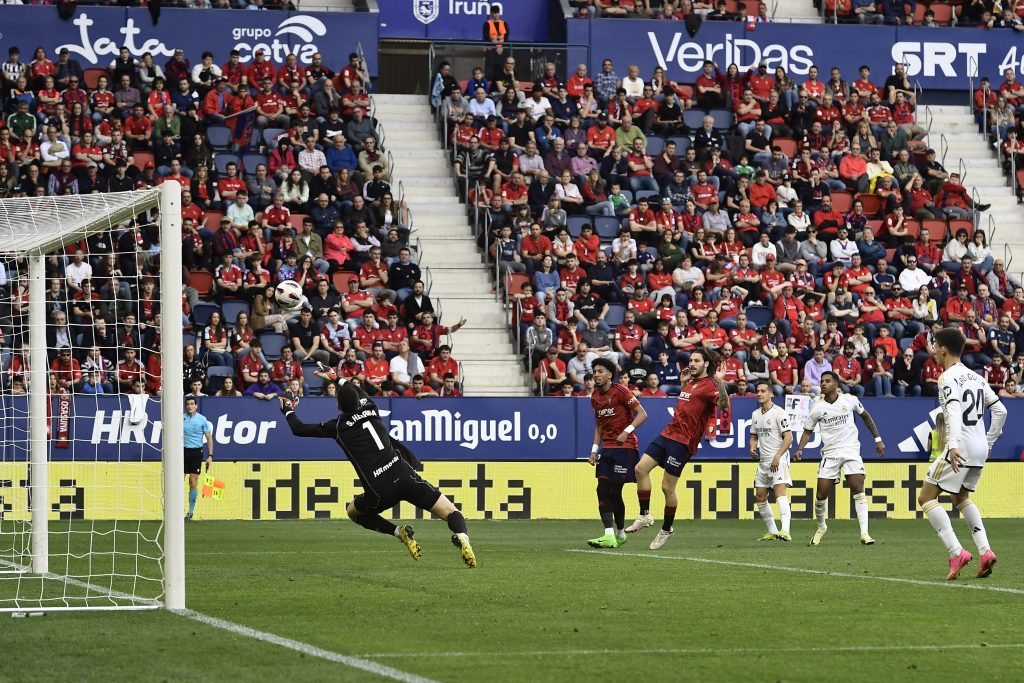 LA LIGA Real sigurnim koracima grabi ka tituli, goleada u Pamploni (VIDEO)