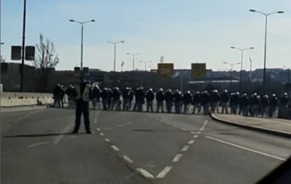 ZATVORENA AUTOKOMANDA Gotovo onemogućen saobraćaj u blizini stadiona „Rajko Mitić“ (VIDEO)