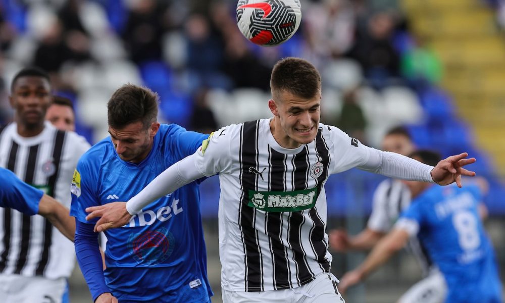 JOŠ JEDAN KIKS „PARNOG VALJKA“ Partizanu samo bod u Lučanima! Zvezda ima priliku da ode na plus četiri (VIDEO)